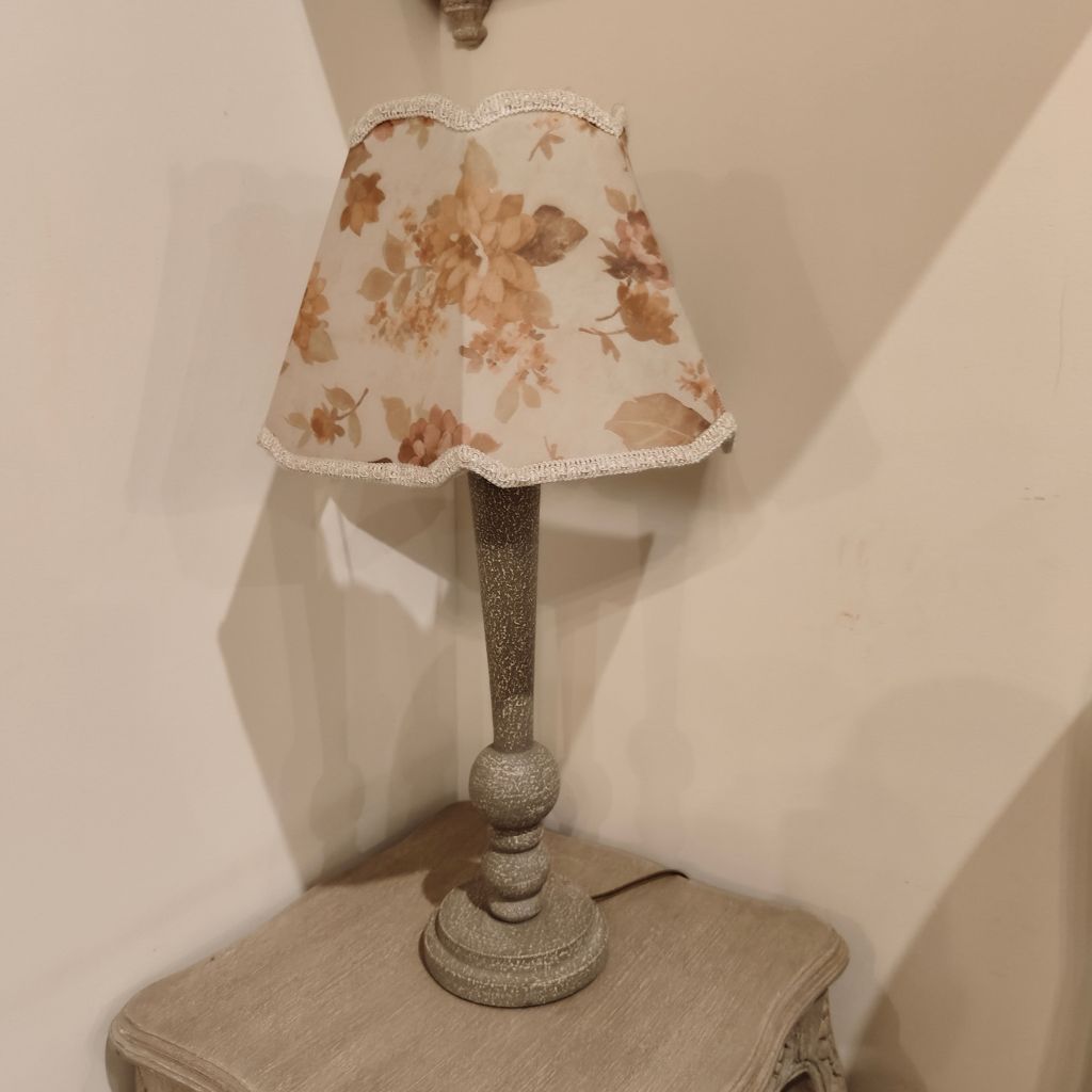 Autumn Bloom Elegance Lamp